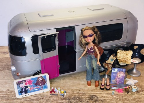 Bratz flashback fever party - flashback,