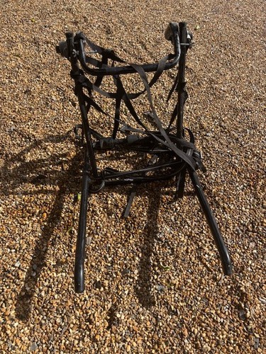 Hollywood used car bike rack