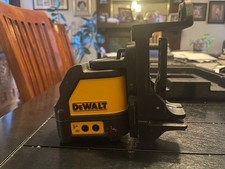 DEWALT DW088CG Cross-Line Laser Level - Black/Green/Yellow
