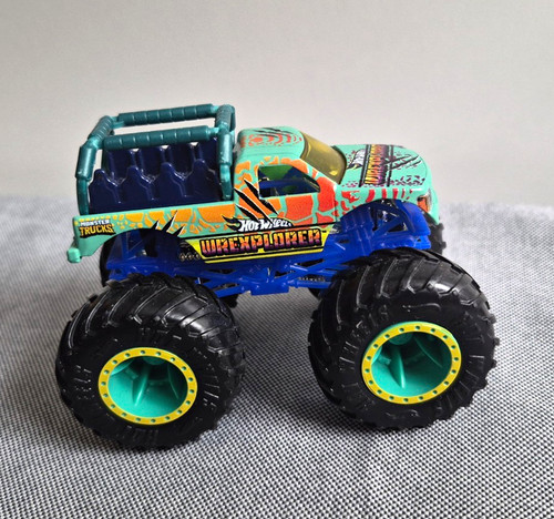 Hot wheels monster trucks - monster,