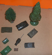 1960'S PLASTIC PLAY SET