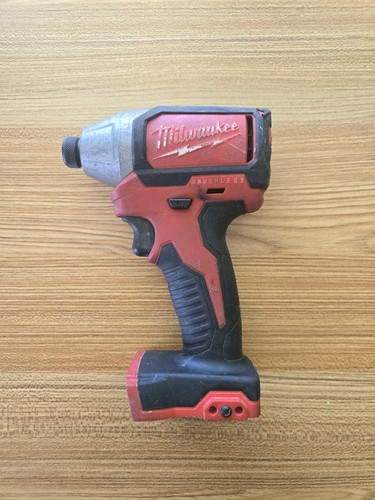 Milwaukee m18 hex impact - , 1/4
