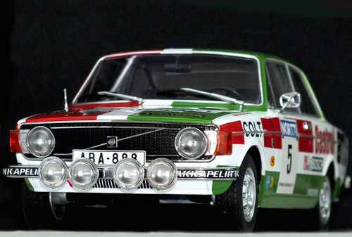 Mcg model 1973 volvo - 1:18,