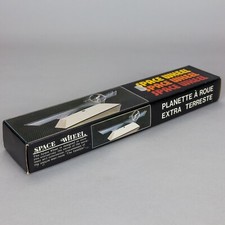 Space Wheel kinetic Perpetual Perpetual Desktop Motion Toy - vintage taiwan