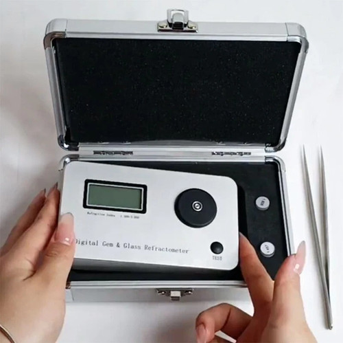 Digital gem refractometer - digital,