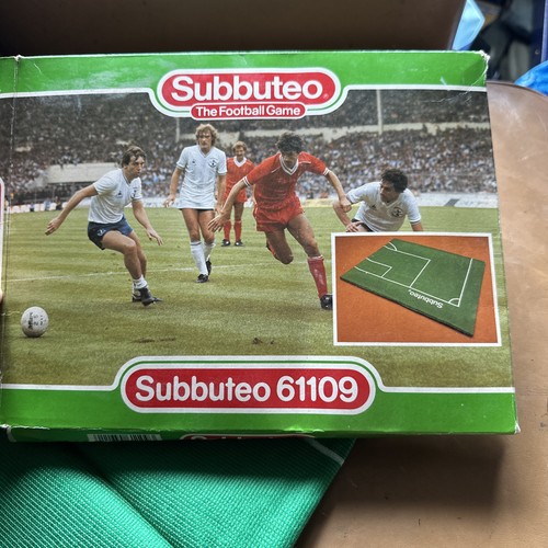 Win 61109 subbuteo pitch boxed - subbuteo,
