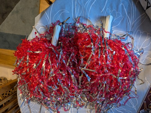 Red cheerleader pompoms pair - red,