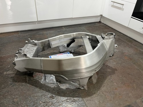 Honda cbr 929 - frame, log