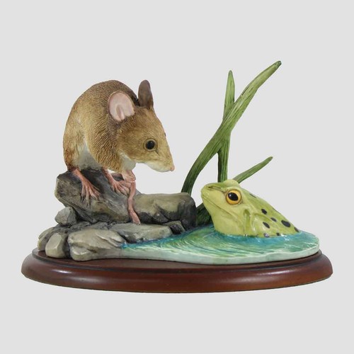 Mouse and frog border fine - frog,