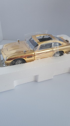 Danbury mint aston martin gold - martin,