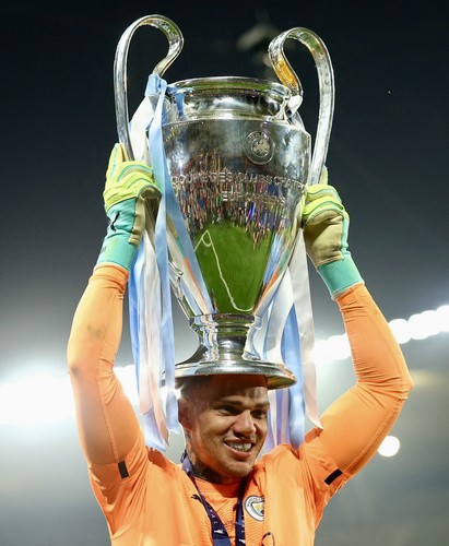 Ederson 10x8 manchester - 10x8, city