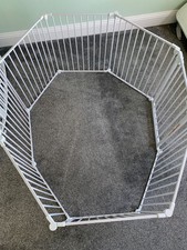 Comomy safe tots play pen or