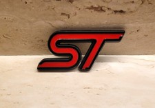 ST Rear Badge Black/Red