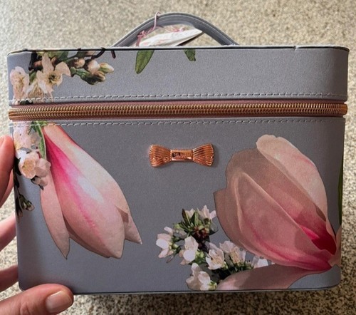Large new ted baker - , grey
