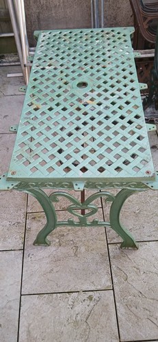 Cast iron garden - cast,