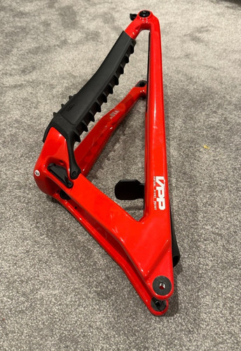 Santa cruz v10 rear end - cruz,