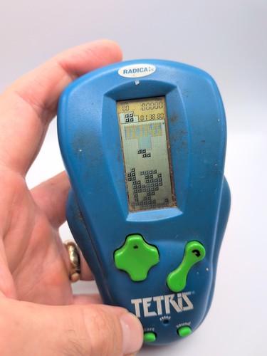 Radica handheld tetris - radica, game