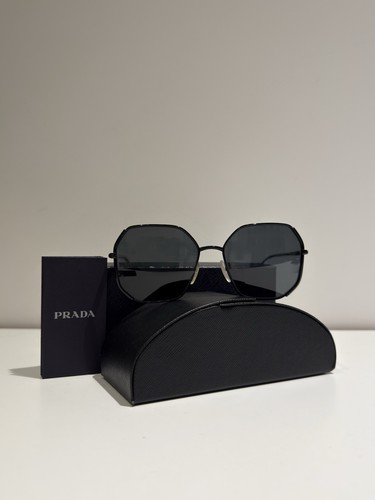 Prada geometric black - prada,