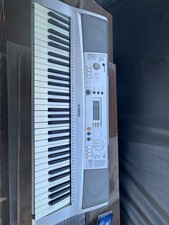 Yamaha Psr-e303 Portatone Eleotronic Keyboard