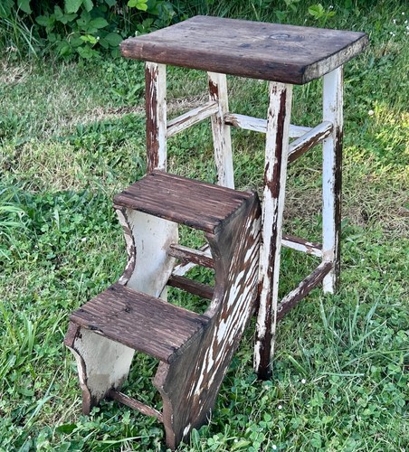Vtg wooden step stool - vtg, stool/ladder