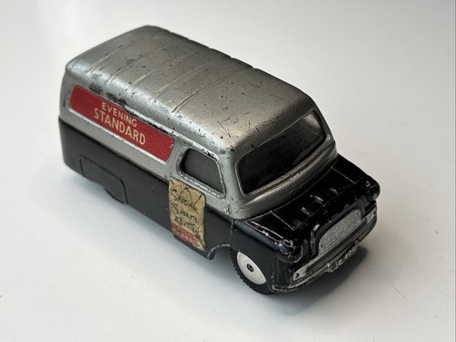 Corgi bedford van cwt - bedford, 12