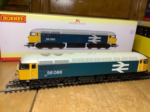Hornby gauge r30082 blue - hornby,