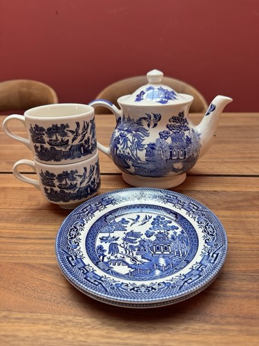 Churchill blue willow pattern - blue,