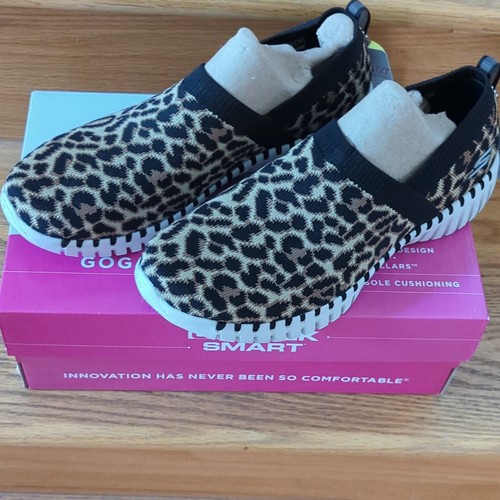Skechers women size 5 - skechers,