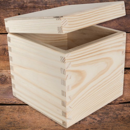 Wooden box with lid 13x13x13cm - wooden,