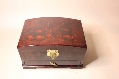 Vintage wooden lacquered - wooden,