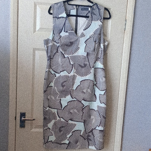 Mint velvet size shift - size, 16