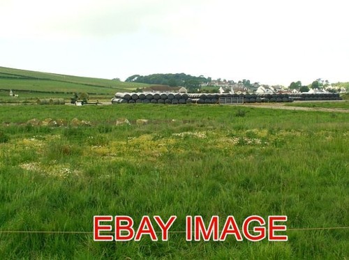 Photo wrapping silage bales - photo,