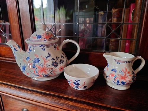 Churchill imari teapot milk - teapot,