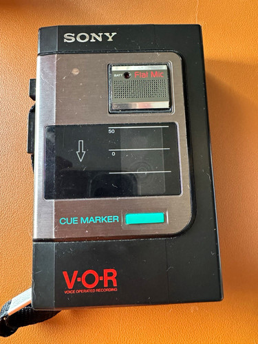 Sony tcm 37v handheld - tcm-37v, cassette