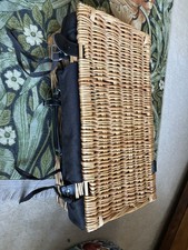 Lovely Vintage Wicker Picnic
