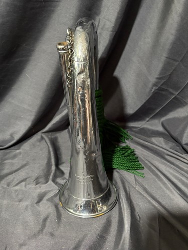 Rifle regt bugle - regt, number