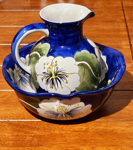 Vintage hand painted ceramic - hand,