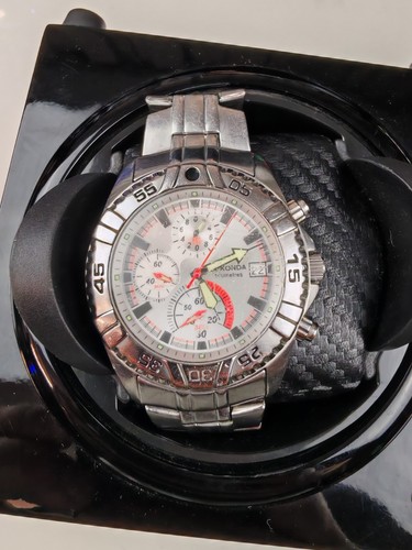 Sekonda 100 metres ckx - metres, 3096