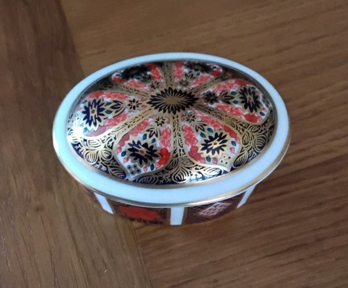 Royal crown derby oval - 'oval, lidded