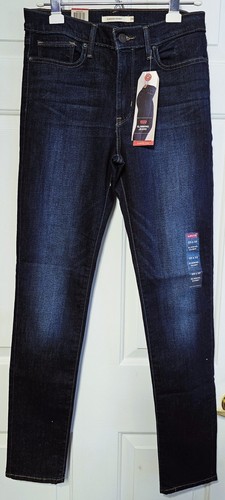 Nwt authentic womens levis - nwt,