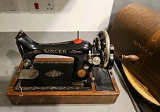 Vintage Singer 99 Hand Crank