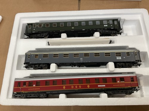 Marklin scale passenger - ho,