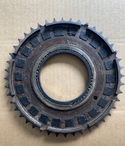 Velocette clutch chainwheel - velocette,
