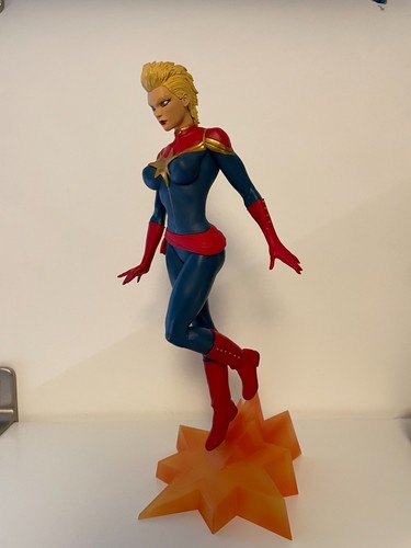 Diamond select gallery - gallery, marvel