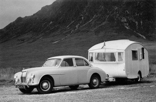 Magnette with 1954 pipit - 1954,