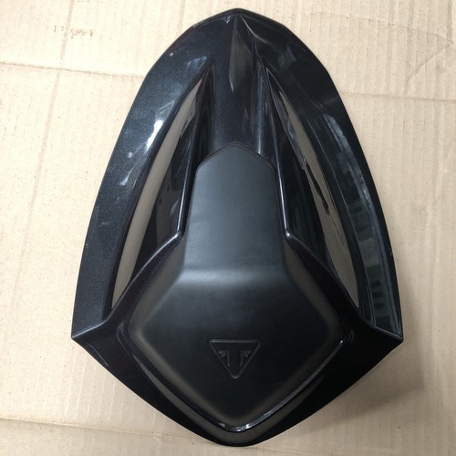 Genuine triumph rear seat cowl - genuine,