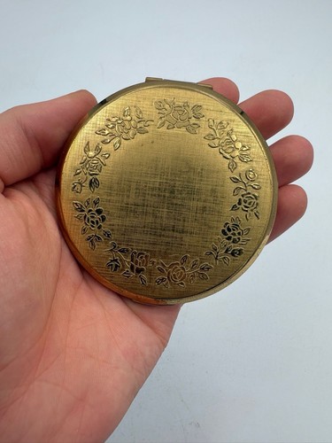 Stratton vintage powder - stratton,