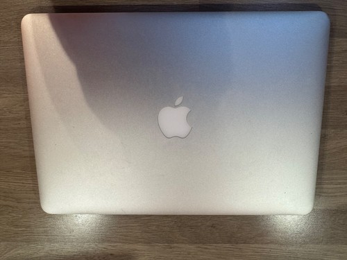 Apple macbook air inch 2014 - apple,