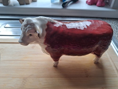 Beswick hereford bull champion - hereford,