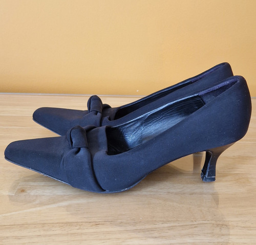 Bennett black court shoes - lk,